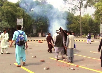   پنجاب یونیورسٹی: گارڈز اور طلبہ کے درمیان تصادم کے واقعے کی تحقیقات میں سینئر سیکیورٹی افسر واقعے کا ذمے دار قرار  