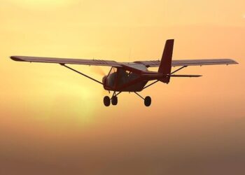 امارات میں راس الخیمہ کے ساحل پر چھوٹا طیارہ تباہ، پاکستانی خاتون پائلٹ اور انڈین ڈاکٹر ہلاک