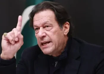 عمران خان پارٹی کے ’فرینڈلی اپوزیشن‘ کے کردار سے نالاں