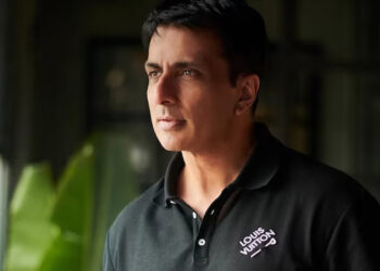 سونو سود کا وارنٹ گرفتاری جاری ہونے پر ردِ عمل آگیا