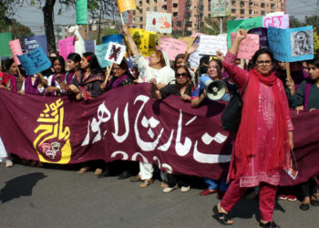 کیا لاہور میں عورت مارچ کی اجازت دے دی گئی ہے؟