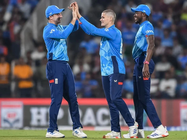 انگلینڈ کے فاسٹ بولر جیکب بیتھل کی آئی سی سی چیمپئنز ٹرافی میں شرکت مشکوک