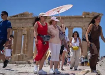 یورپ میں گرمی کا قہر: ہیٹ ویو سے 8 ہلاکتیں، کئی ممالک میں ہنگامی صورتحال