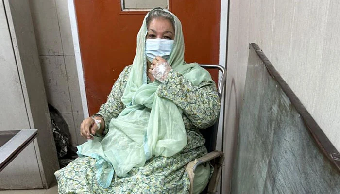 ڈاکٹر یاسمین راشد کی طبیعت بگڑگئی: سانس لینے میں دشواری کے بعد جیل سے ہسپتال منتقلی