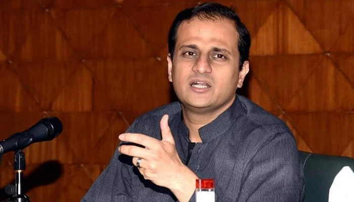 کراچی میں تیز بارش کا خدشہ، میئر مرتضیٰ وہاب نے نکاسی کو بڑا چیلنج قرار دے دیا
