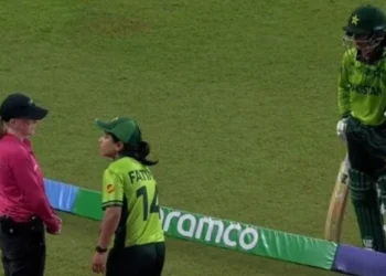 ویمنز ورلڈ کپ میں بھارت کیخلاف میچ، منیبہ علی متنازع رن آؤٹ کا شکار