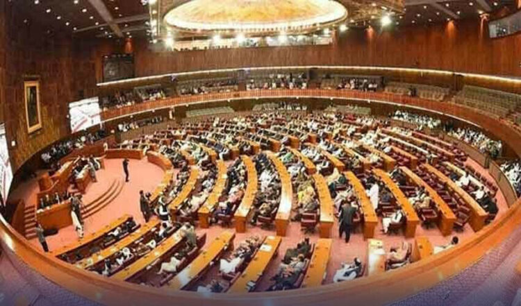 قومی اسمبلی کل تینوں مسلح افواج کے نئے قواعد سے متعلق اہم قانون سازی پر غور کرے گی