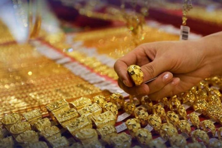 ملک میں سونے کی قیمت میں بڑا اضافہ، فی تولہ نرخ نئی بلند ترین سطح کے قریب پہنچ گئے