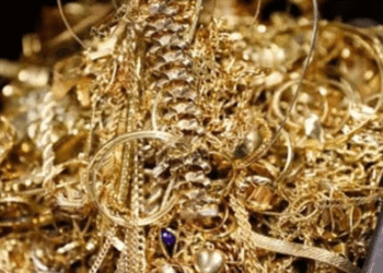 سونے کی قیمت میں کمی، فی تولہ 5500 روپے سستا ہو گیا