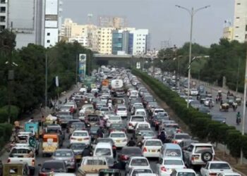 سیکیورٹی خدشات کے باعث کراچی کی متعدد اہم شاہراہیں بند، شہریوں کو شدید مشکلات کا سامنا