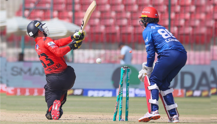 پی ایس ایل 11 میں اسلام آباد یونائیٹڈ کی لاہور قلندرز پر 9 وکٹوں سے آسان فتح