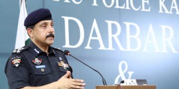 کراچی میں ٹریفک چالان کا نظام دوبارہ بحال، خلاف ورزیوں کے خلاف سخت اقدامات شروع