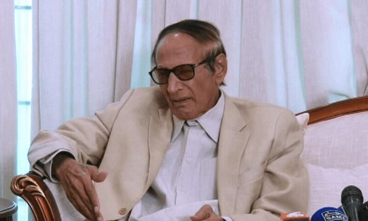 چودھری شجاعت حسین سیاسی درجہ حرارت کم کرنے کیلئے متحرک