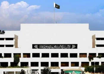 Chief Justice, 5 Senior Judges, Balochistan Assembly seats 81, all three sittings adjourned at night