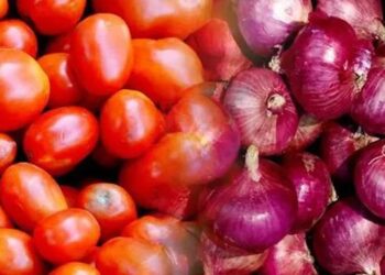 سبز مصالحہ جات کے نرخ آؤٹ آف کنٹرول، پیاز ، ٹماٹر مزید مہنگے