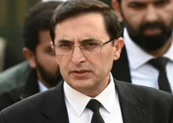 بیرسٹر گوہر کی پشاور میں اہم شخصیت سے ملاقات ، اگلے تین روز اہم