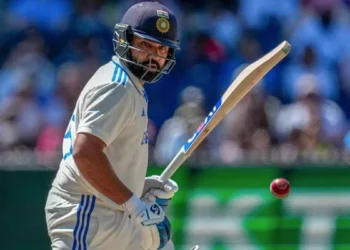 بھارتی کپتان روہت شرما کےبلے کا زنگ نہ اتر سکا، ڈومیسٹک میں بھی ناکامبھارتی کپتان روہت شرما کےبلے کا زنگ نہ اتر سکا، ڈومیسٹک میں بھی ناکام