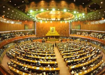 قومی اسمبلی میں تنخواہ وصول نہ کرنے والا واحد رکن کون ہے؟نام سامنے آگیا