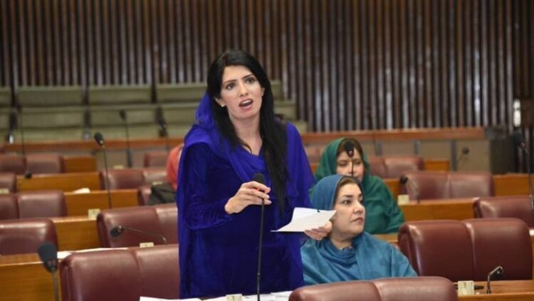 پولیس کو دھمکیاں دینے کا کیس؛ عالیہ حمزہ کو عدالت سے  ریلیف مل گیا