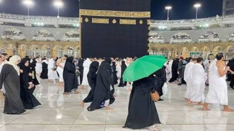 Saudi Authorities Issue Rain Safety Guidelines for Umrah Pilgrims, Announce Free Stopover Visa Facility