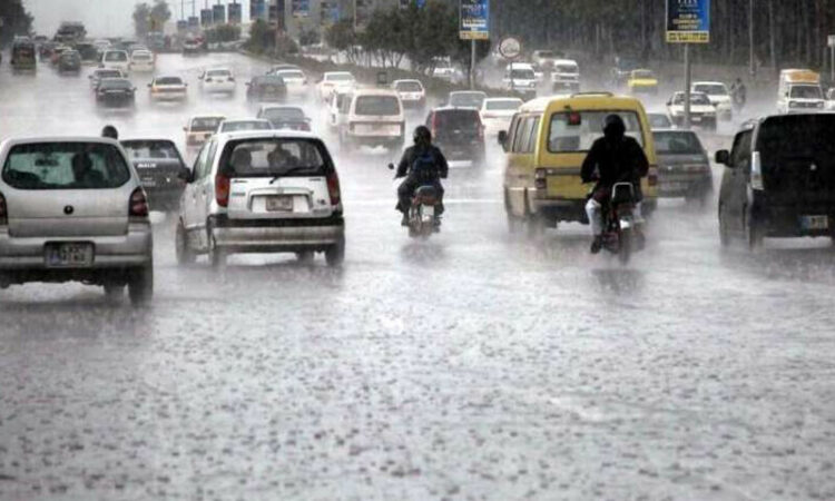 Karachi and Several Sindh Cities Hit by Rain as Met Office Warns of Heavy Showers Ahead