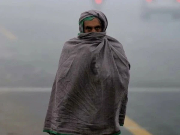 Strong winds are expected in Karachi for the next three days. What will the mercury be like? Strong winds are expected in Karachi for the next three days. What will the mercury be like?