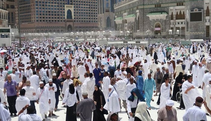 Over 2 Million Worshippers Gather at Holy Mosques on First Friday of Ramadan
