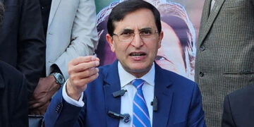 Barrister Gohar Demands Transfer of Imran Khan to Shifa International, Seeks Examination in Presence of Personal Doctors