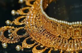 Gold Prices Drop Sharply After Two-Day Rise, Down Rs11,000 per Tola