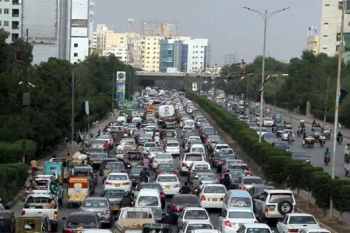 Security concerns in Karachi, traffic system affected due to closure of major highways