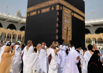 Saudi Arabia Extends Visas for Stranded Pilgrims Until April 18 Saudi Arabia Extends Visas for Stranded Pilgrims Until April 18