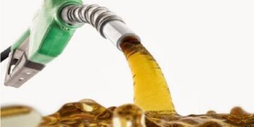 Rising Middle East Tensions Push Up Global Oil Prices, Fuel Price Hike Likely in Pakistan