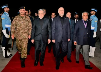 High-Level Iranian Delegation Arrives in Islamabad for Talks with the United States