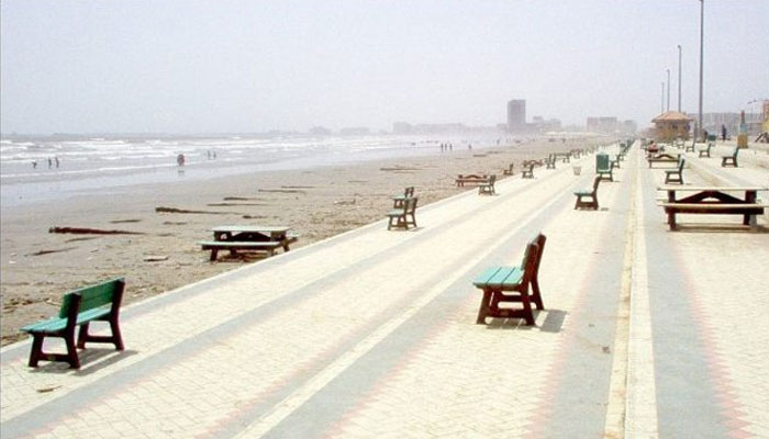 Karachi Heat to Ease as Sea Breeze Returns, Relief Expected in Coming Days