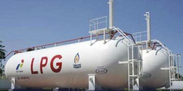 LNG Supply Disruption Due to Strait of Hormuz Closure Raises Gas Price Hike Fears in Pakistan