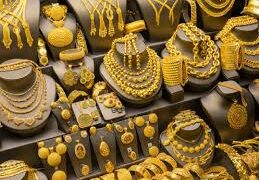 Gold Prices Drop Sharply in Pakistan, Per Tola Falls to Rs 485,062