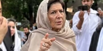 Aleema Khan Expresses Anger Over PTI Leaders Not Arriving at Adiala Jail